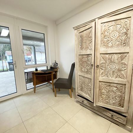 1 Zimmer Mit Bad Ohne Kueche, 1 Person, 15 Qm, Direkt An Der Aach Singen Luaran gambar