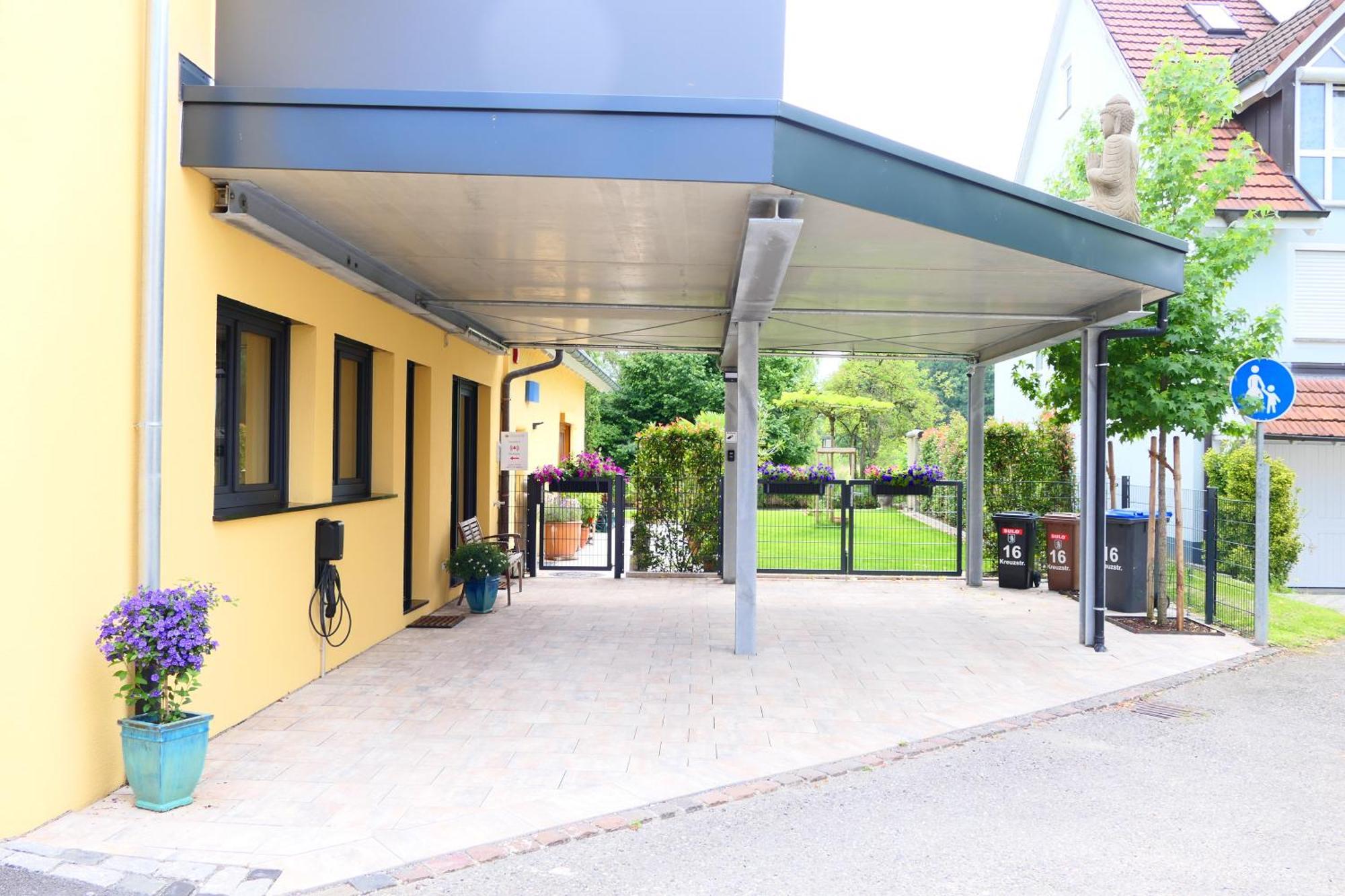 1 Zimmer Mit Bad Ohne Kueche, 1 Person, 15 Qm, Direkt An Der Aach Singen Luaran gambar