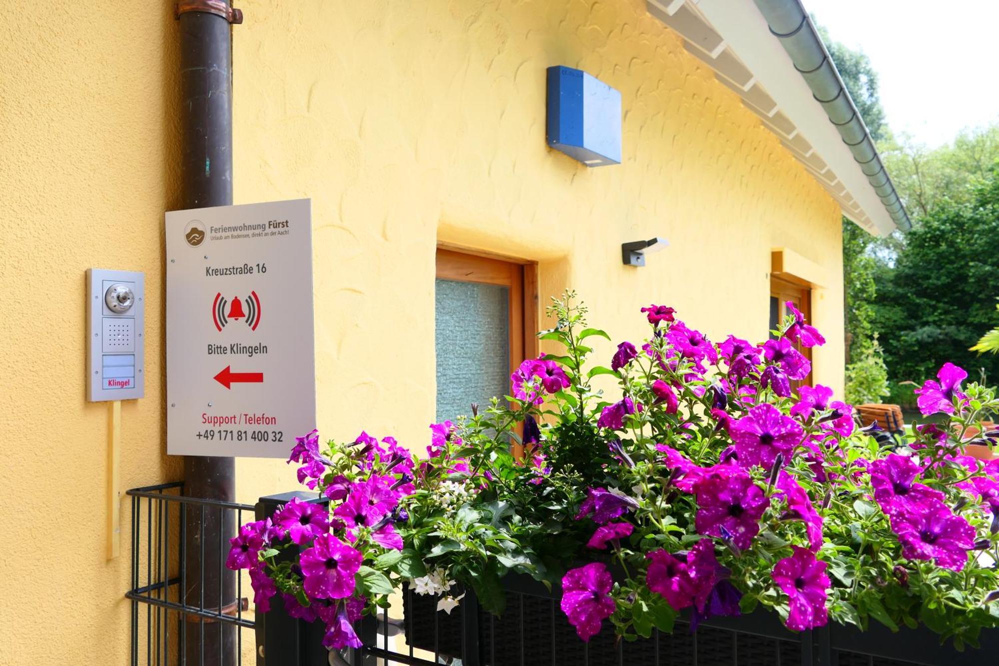 1 Zimmer Mit Bad Ohne Kueche, 1 Person, 15 Qm, Direkt An Der Aach Singen Luaran gambar