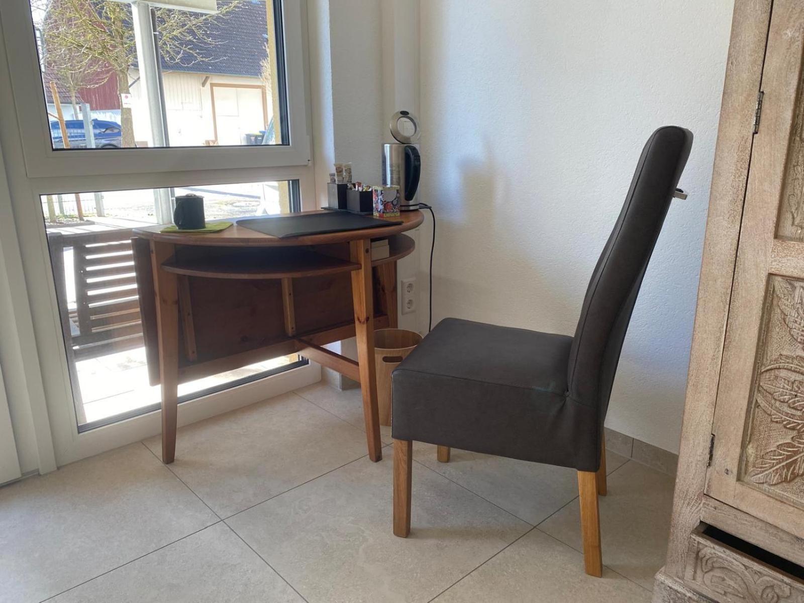 1 Zimmer Mit Bad Ohne Kueche, 1 Person, 15 Qm, Direkt An Der Aach Singen Luaran gambar